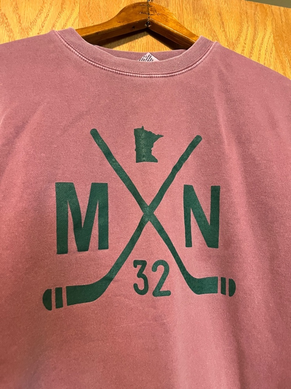 Men's Crewneck Sweatshirt in Dusty Mauve with Dark Green Hockey Graphic - Picture 4 of 13